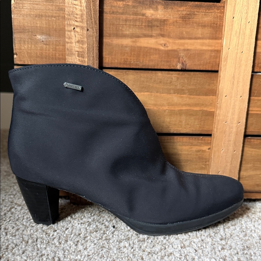 Ara‎ Gore-Tex Heeled Ankle Booties Size 38 US 7.5 Designed in Germany EUC